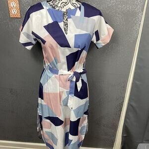 Geometric split neck knee length sheath dress. blue, white, pink. Sz S